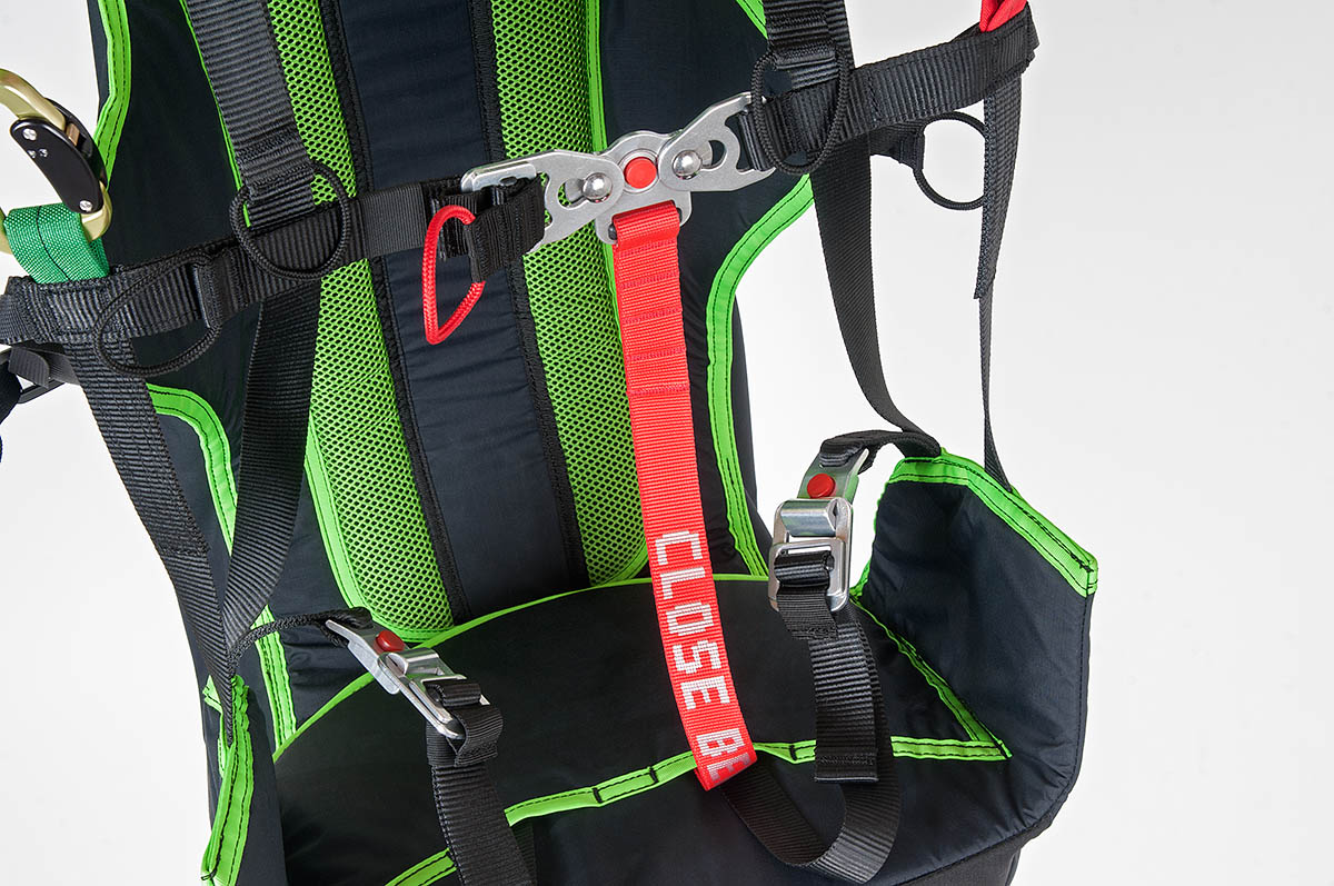 Junior buckles details
